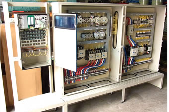 各種クレーン制御盤の設計・製作・据付